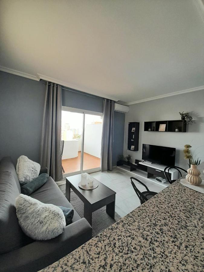 Nice Apartment Near The Beach Fuengirola Bagian luar foto