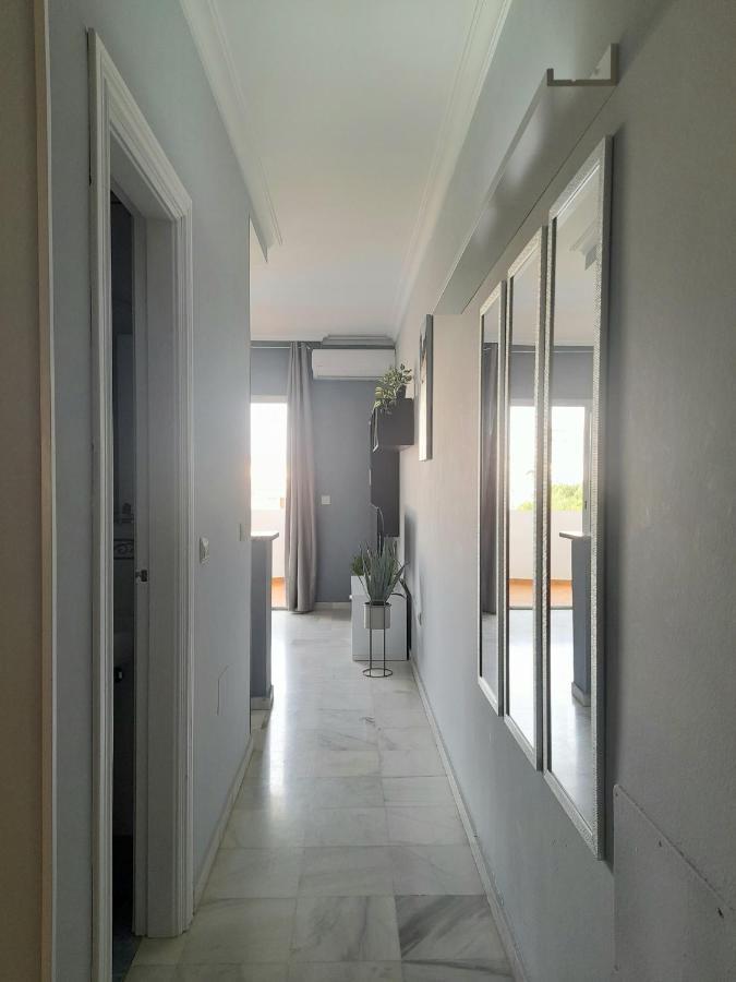 Nice Apartment Near The Beach Fuengirola Bagian luar foto
