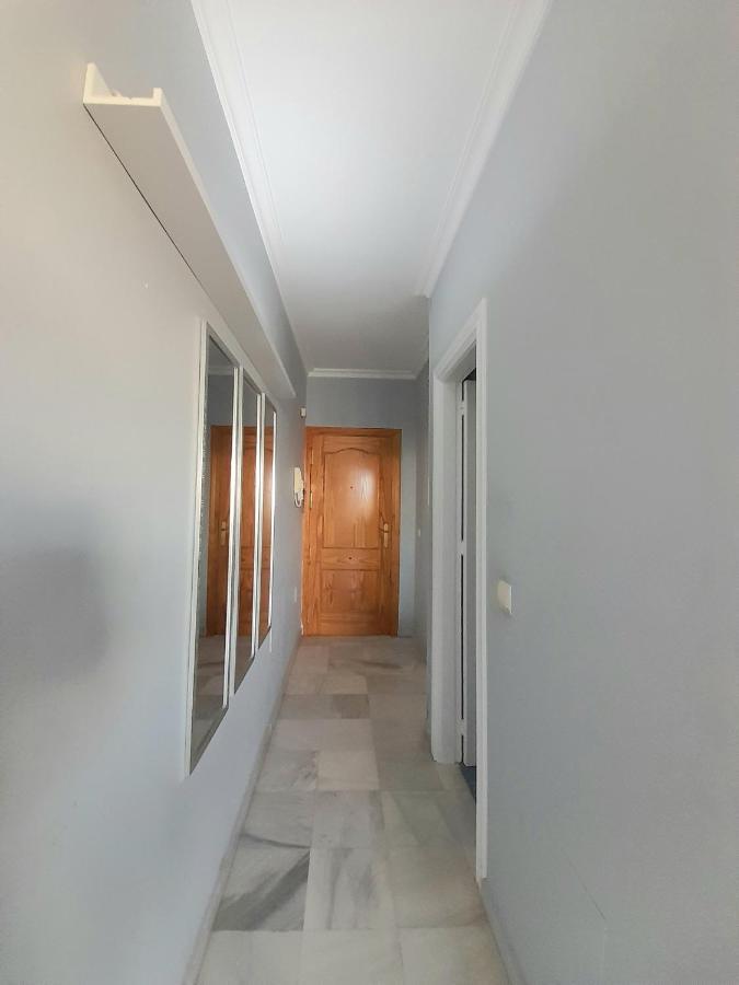 Nice Apartment Near The Beach Fuengirola Bagian luar foto
