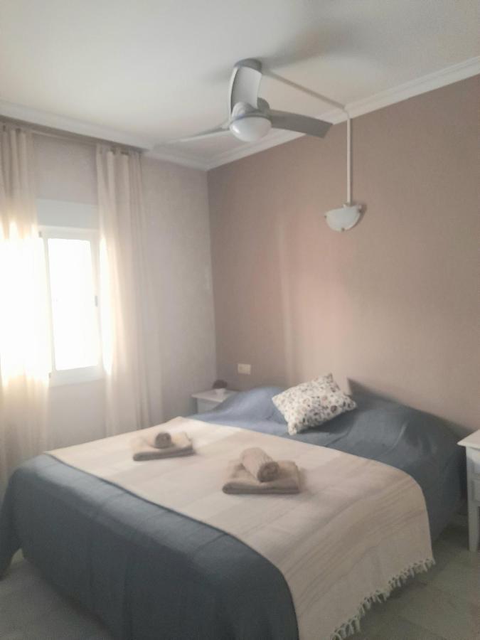Nice Apartment Near The Beach Fuengirola Bagian luar foto