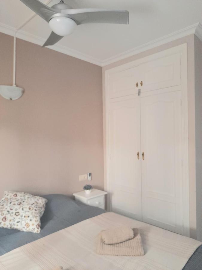 Nice Apartment Near The Beach Fuengirola Bagian luar foto